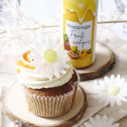 nappage jaune aux fruits exotiques pour cake design