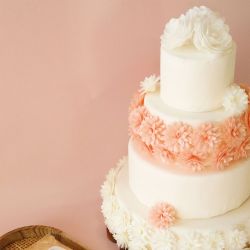 Trois roses blanches en Azyme Décoration gâteaux