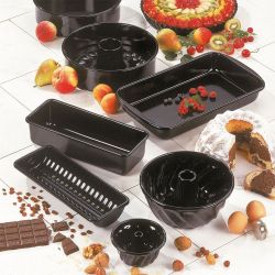 Moule à pain avec rebord verseur en émail 35x14cm