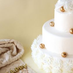 Perles or comestibles chocolatées pour pâtisserie