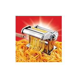 tagliatelle avec machine manuelle à pâtes maison IMPERIA