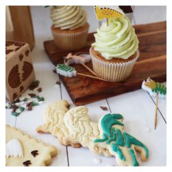 Cupcake grâce aux découpoirs dinosaure ScrapCooking